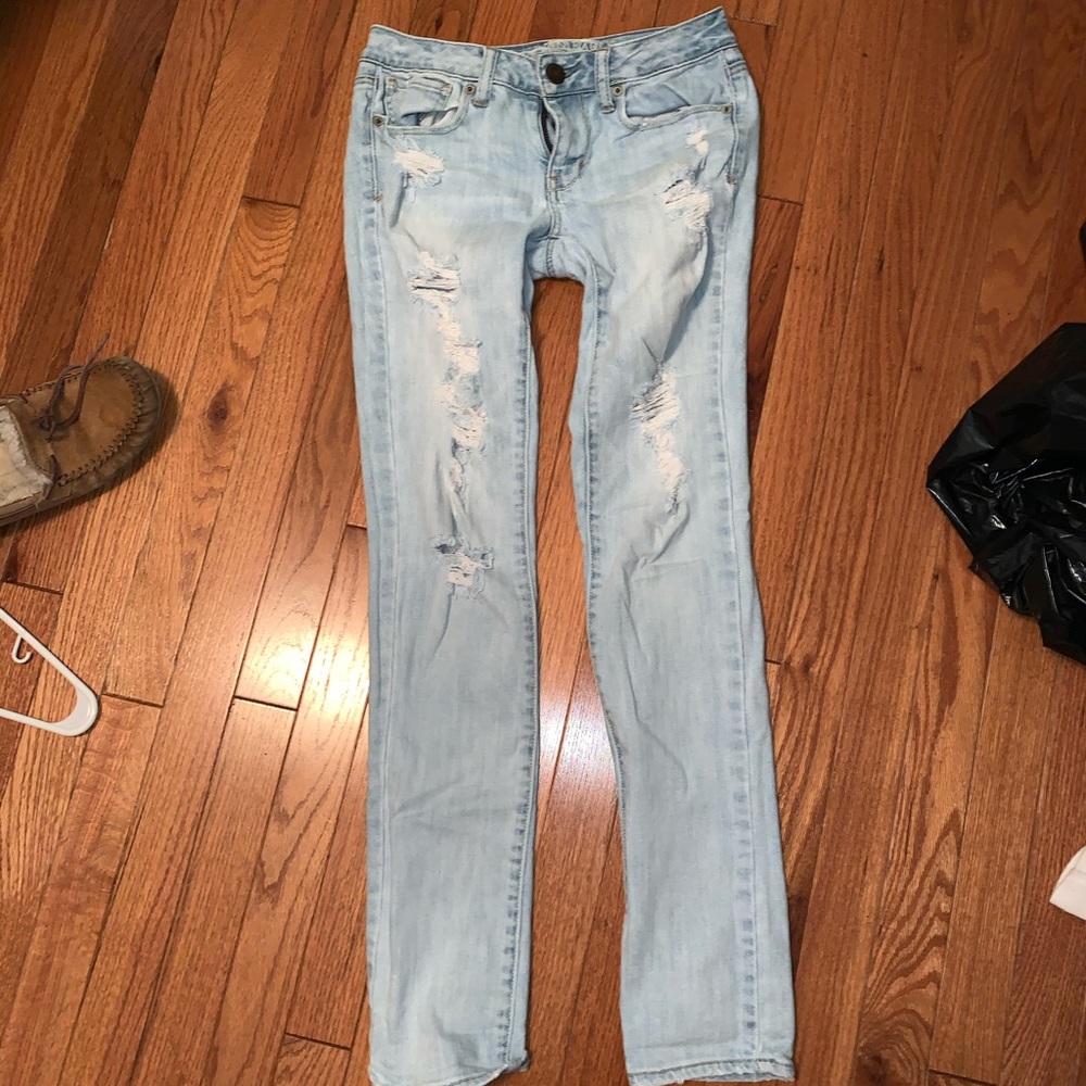 American eagle low rise jeans